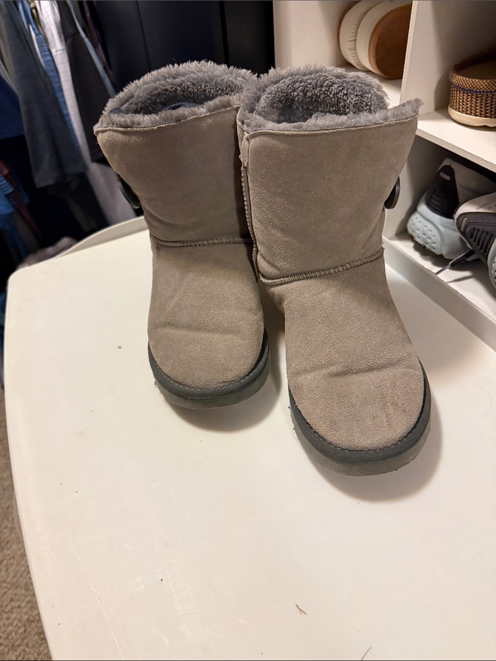 UGG Kids Short Suede Boots in Light Gray